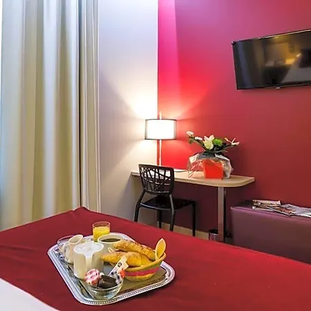 Le Hotel