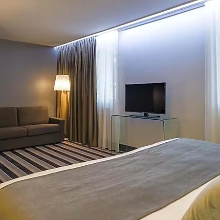 Le Hotel
