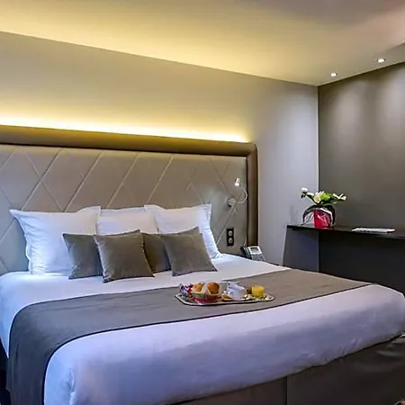 Le Hotel 3*